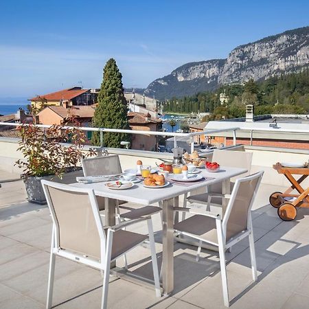 La Rocca Suite Garda  Exterior foto
