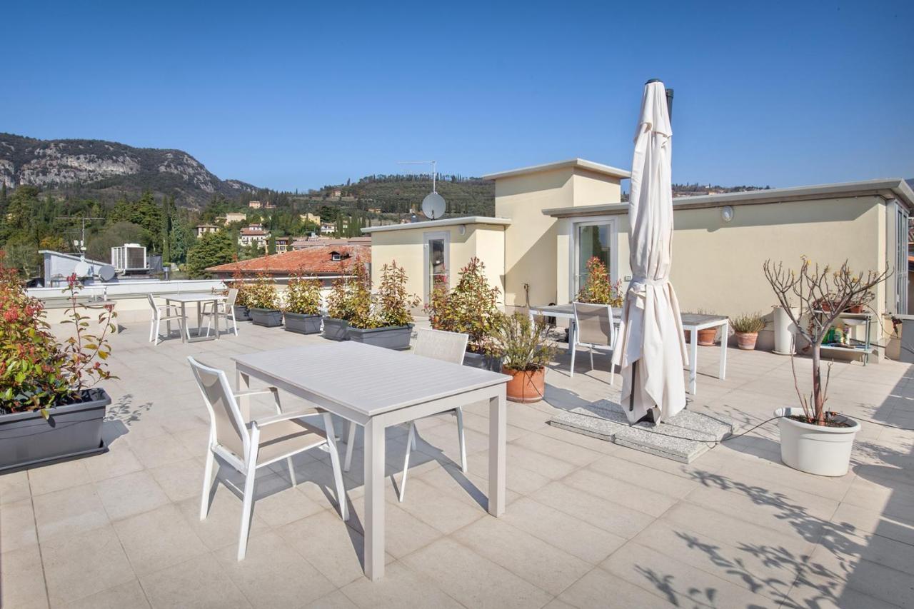 La Rocca Suite Garda  Exterior foto