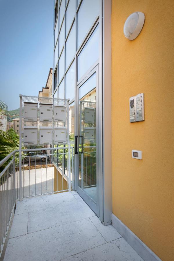 La Rocca Suite Garda  Exterior foto
